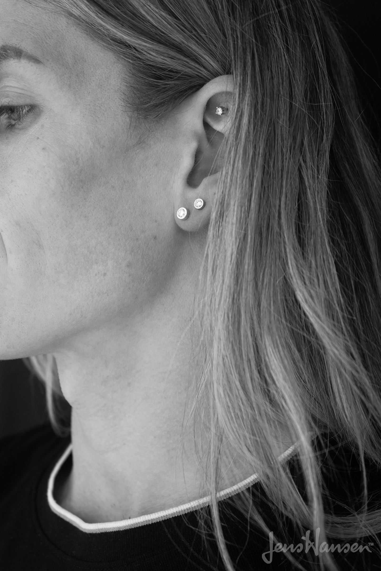 Round Bezel Diamond Studs, Platinum