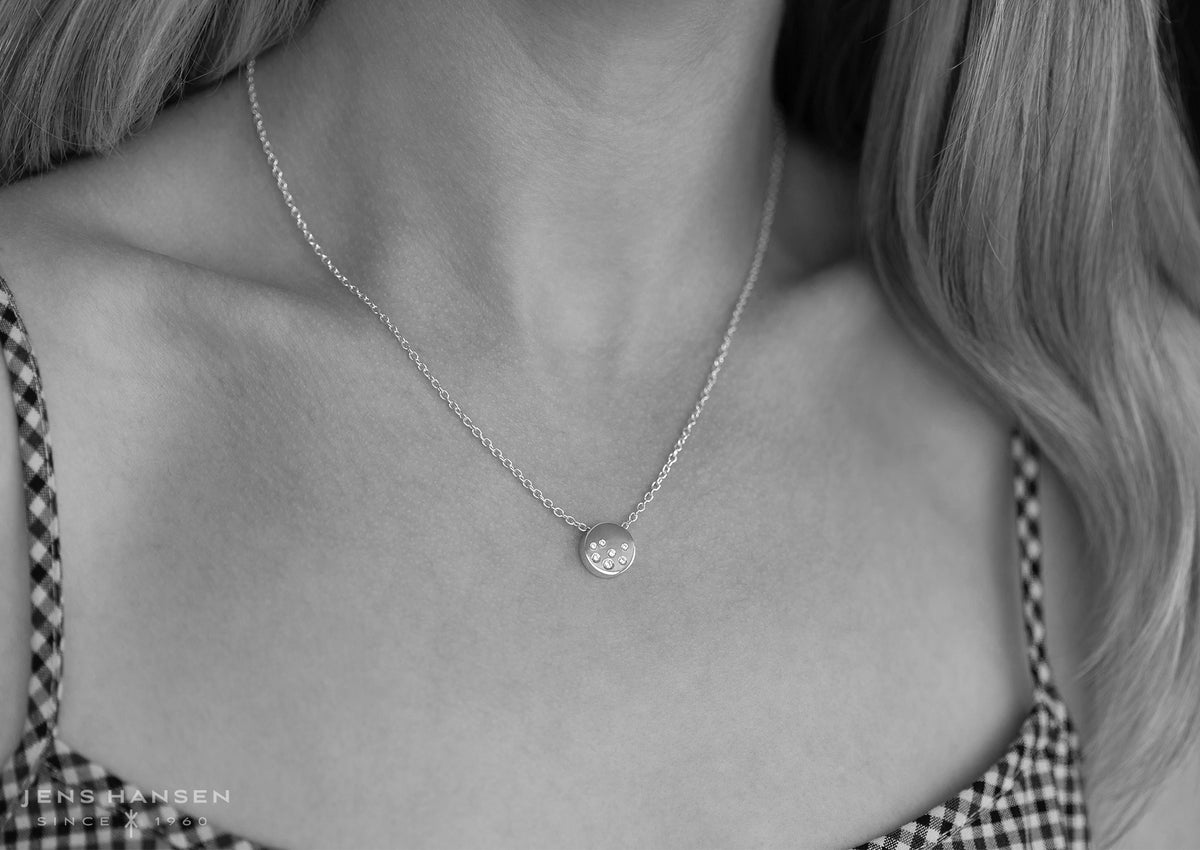 Round Love Stories Scattered Diamond Pendant, Red Gold