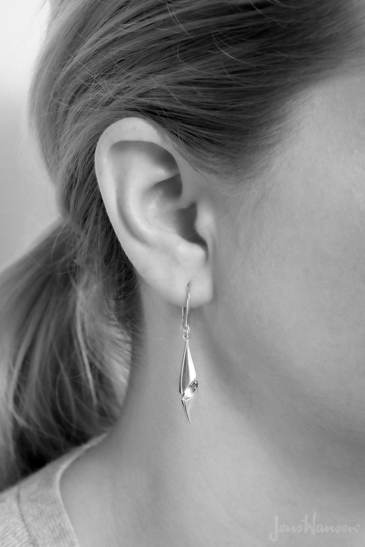 JW738 Marquise Diamond Earrings, Red Gold