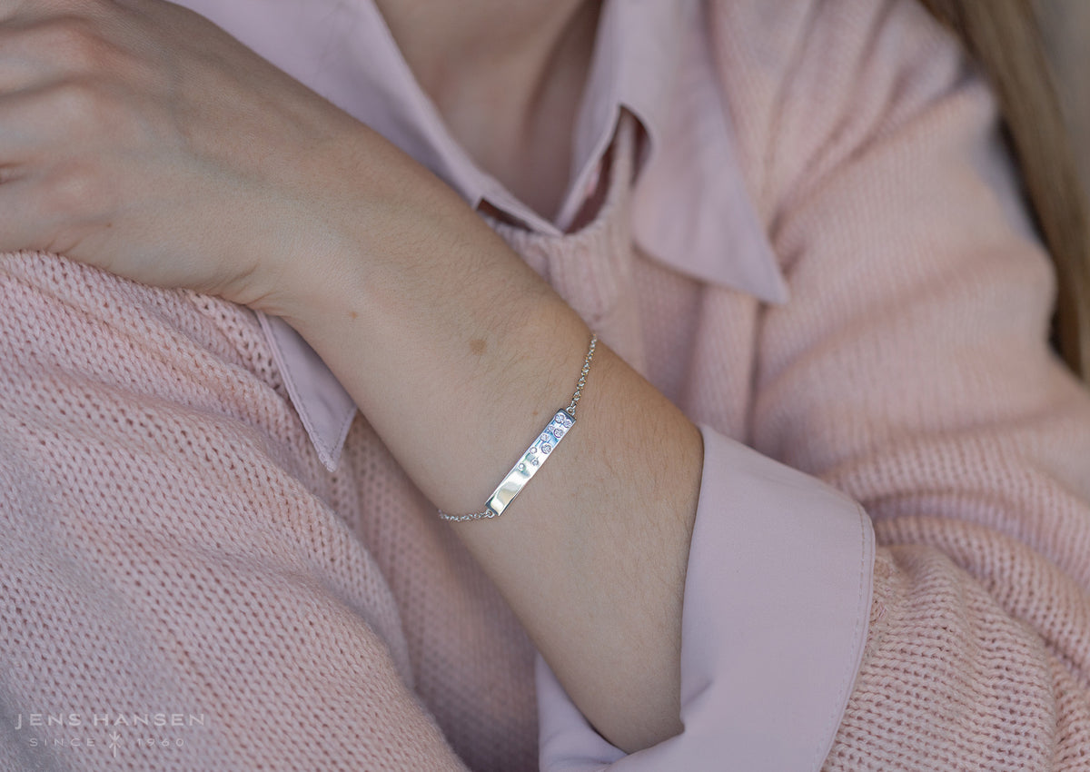 Love Stories Bar Bracelet with Diamond, White Gold