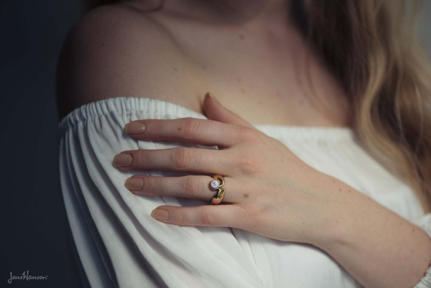 JW159 Paua Pearl Ring, Yellow Gold
