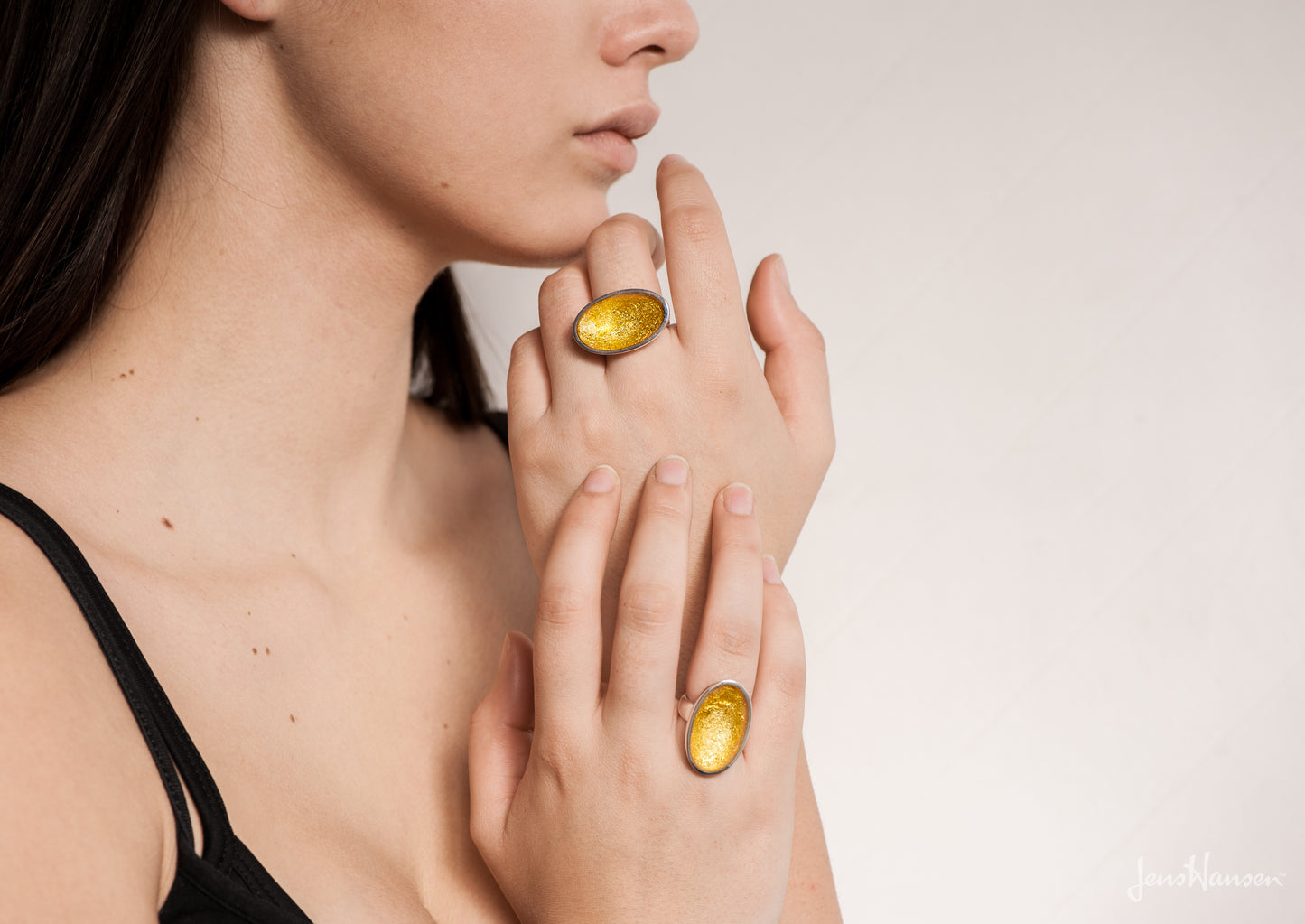 JW483 24ct Gold Leaf Large Oval Resin Ring, Sterling Silver