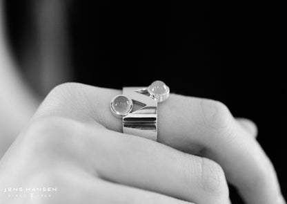 2025 Legacy Ring 103, Yellow Gold