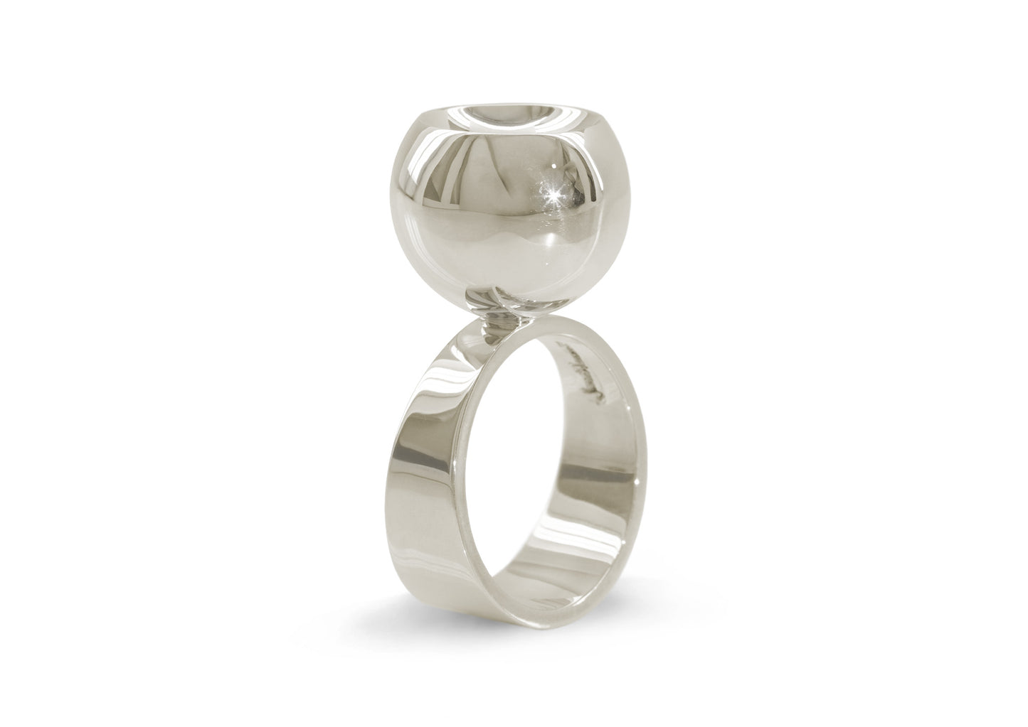 2026 Legacy Ring 114, White Gold & Platinum