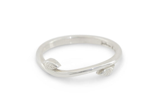 Simple Elvish Vine Wedding Band, White Gold & Platinum