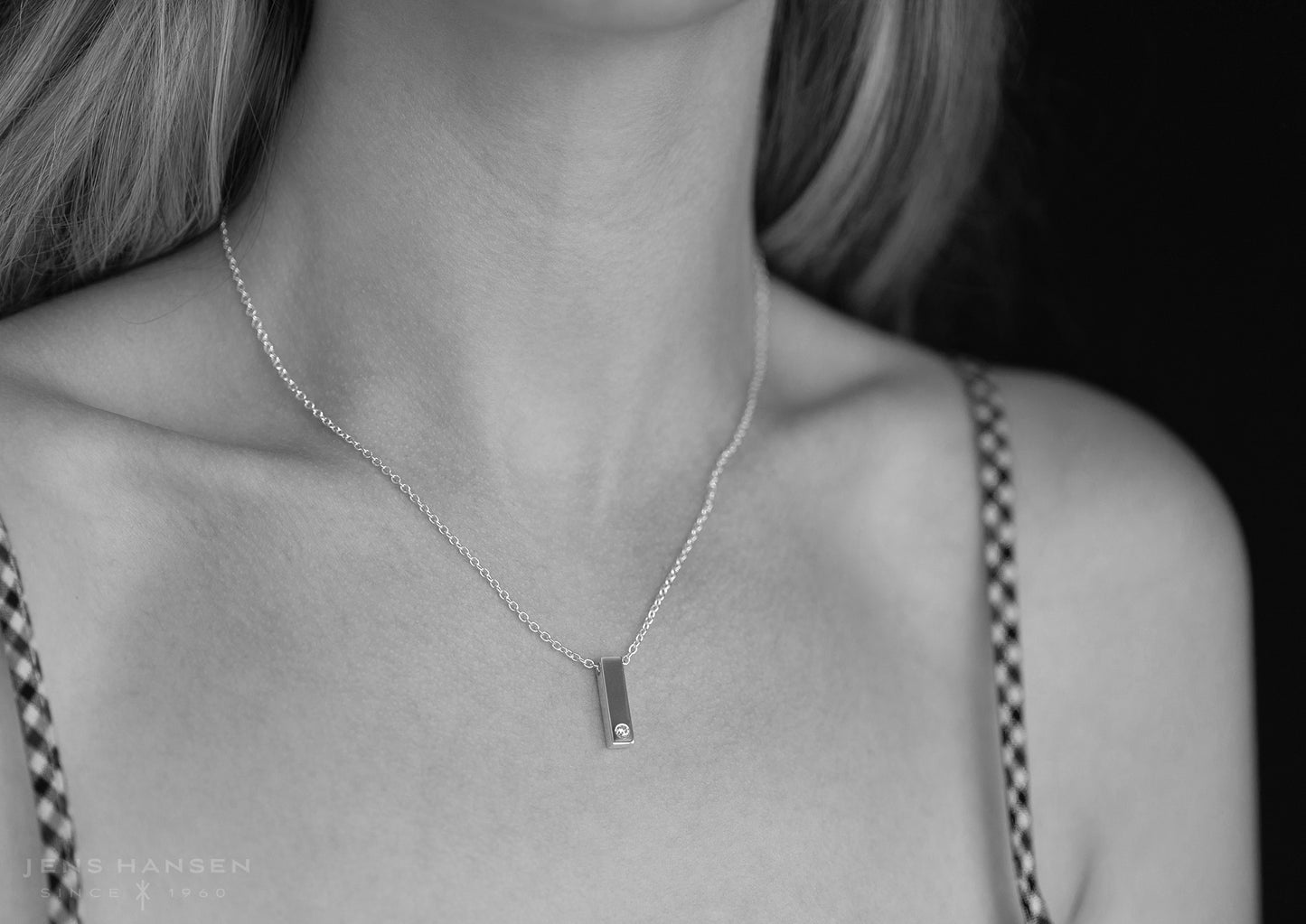 Rectangle Love Stories Diamond Pendant, Red Gold