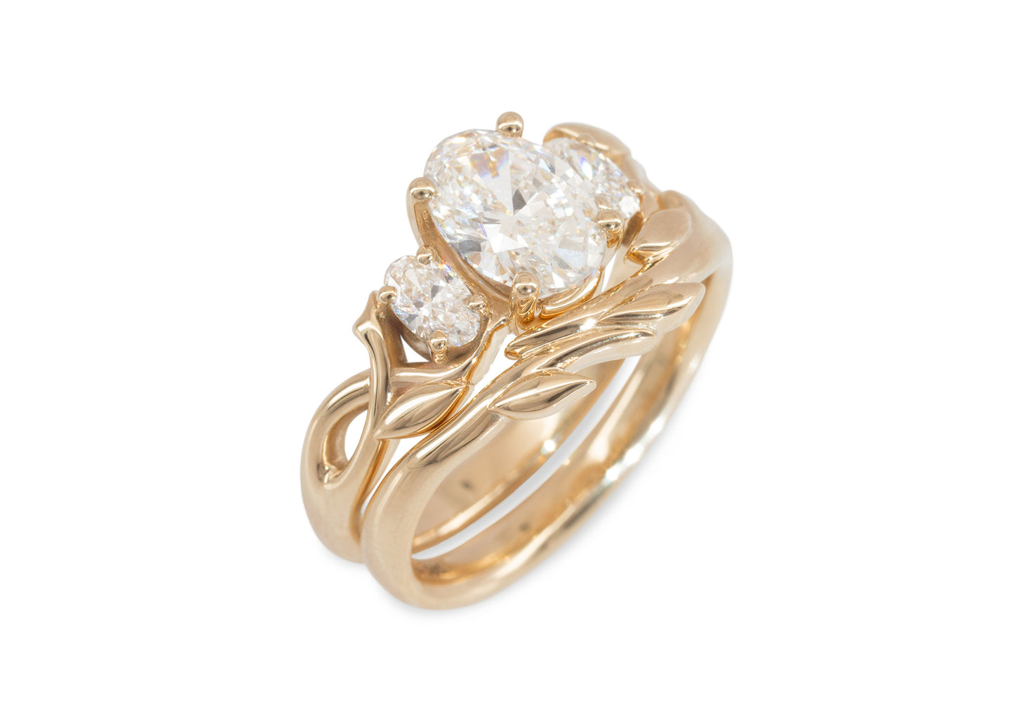 J3344 2-carat Oval Three-Stone Vine Engagement Ring, Red Gold