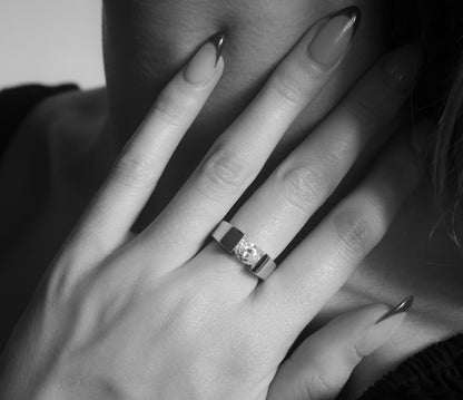Ceylon Sapphire Ring, White Gold