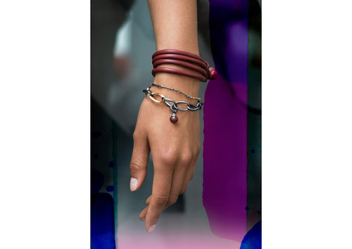 Love bracelet in gold and silver