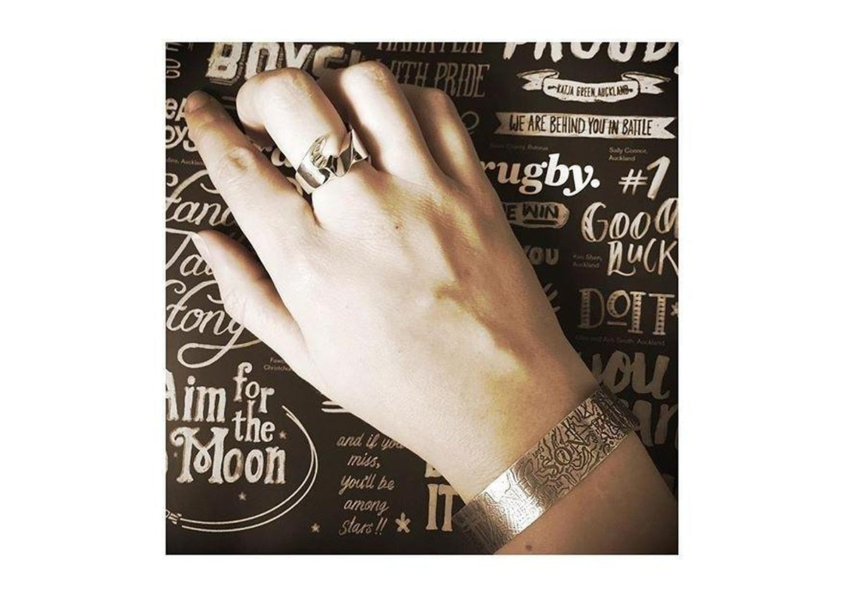 The Nelson Ring, Yellow Gold